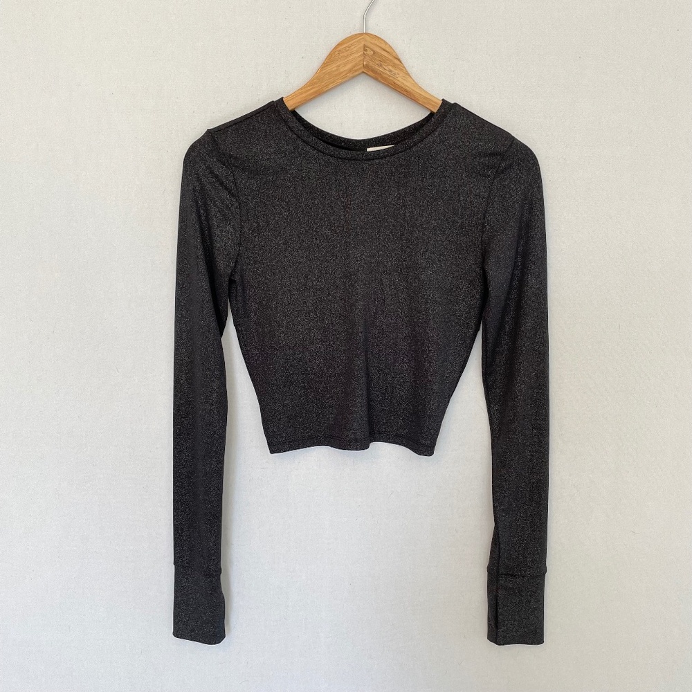 OPEN EDIT Women’s Size XS Black & Silver Sparkle Twist Back Crop Top